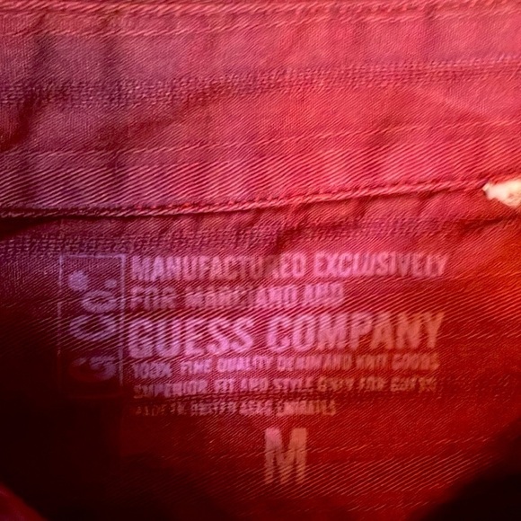 Guess Men’s Size Medium Shirt with Embroidered Details - Picture 4 of 10